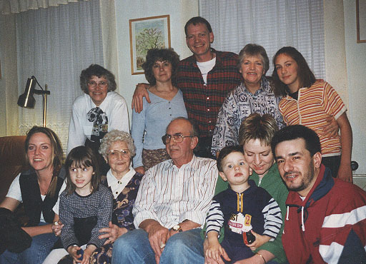 Familien samlet juleaften 1998